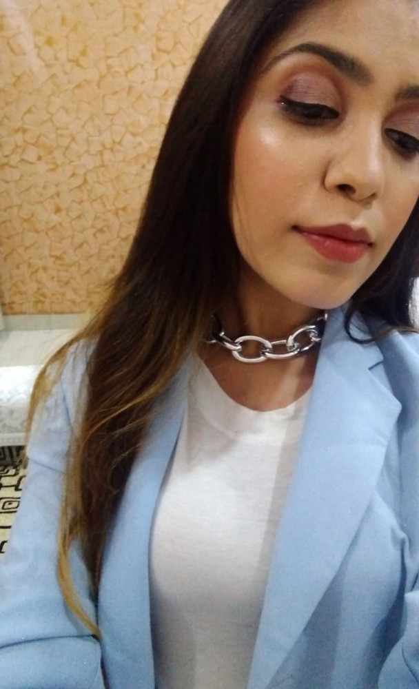 Loading...