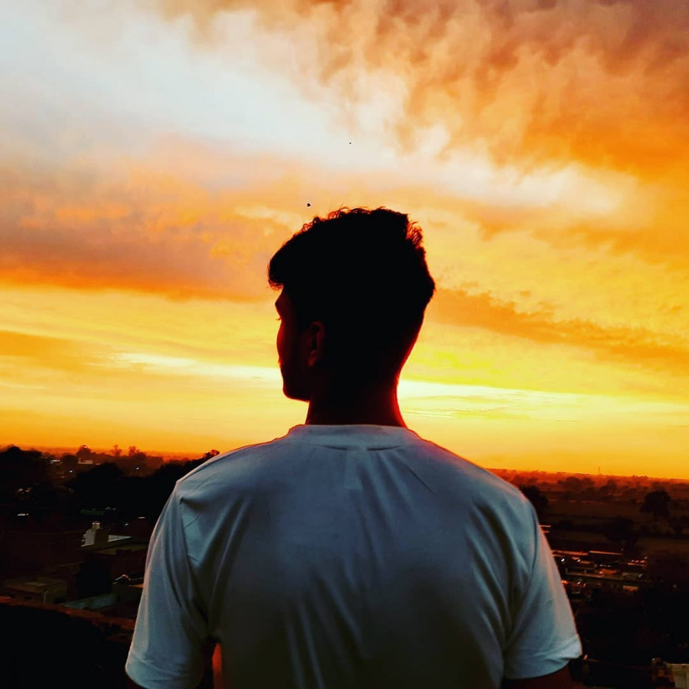 Loading...