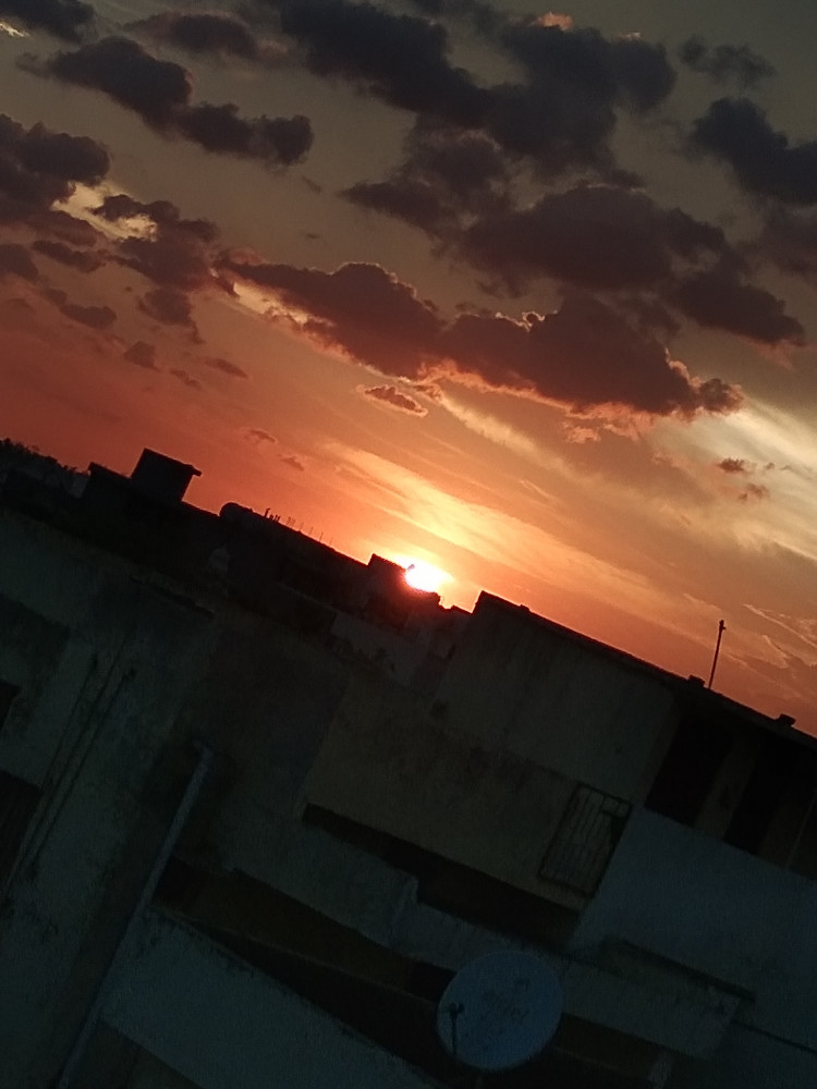 Loading...