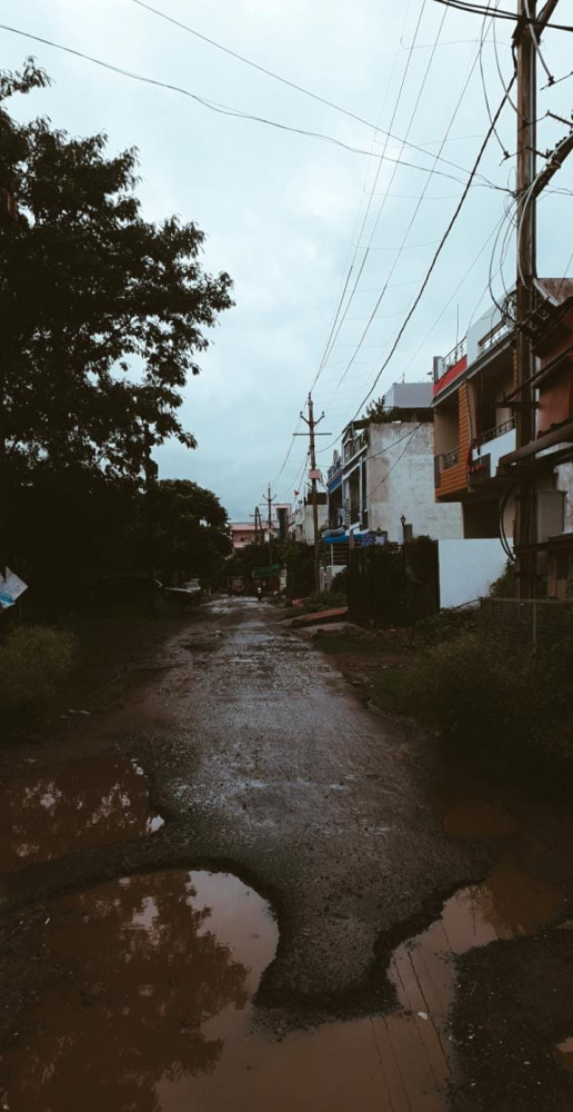 Loading...