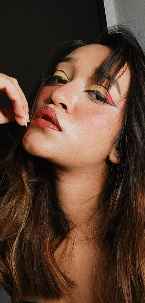Loading...